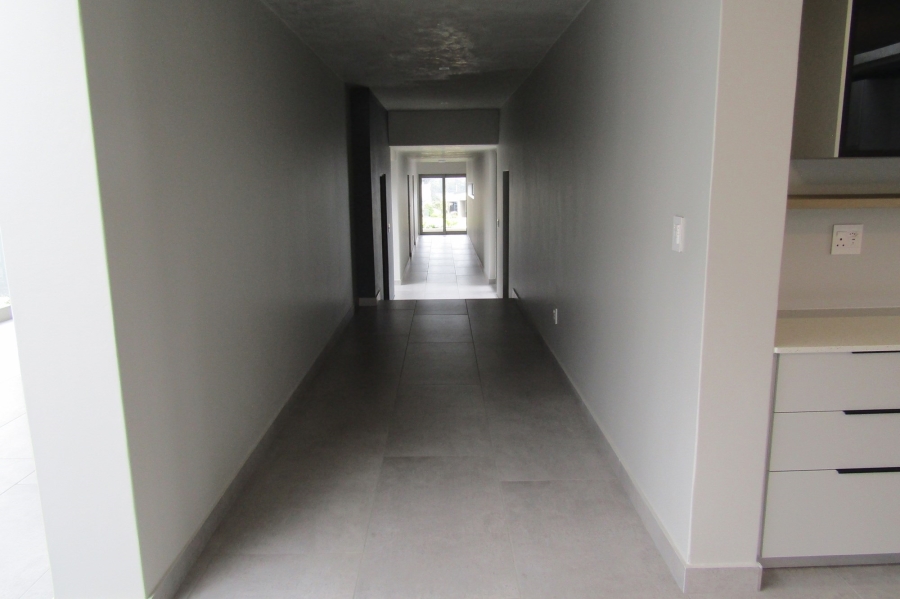 4 Bedroom Property for Sale in Oubaai Western Cape